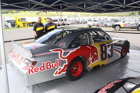 120603_Groeten_NASCAR_zilver